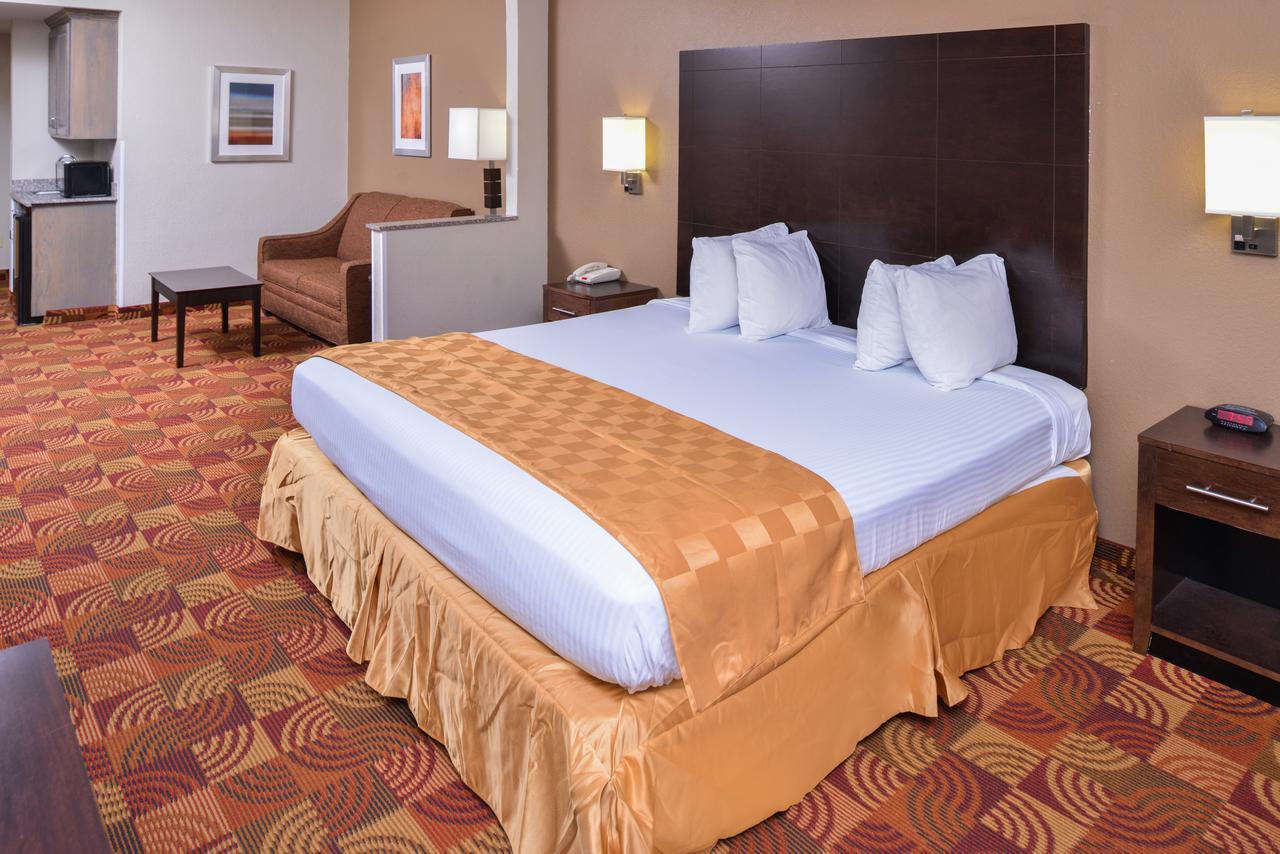 Americas Best Value Inn & Suites Bastrop Exterior foto